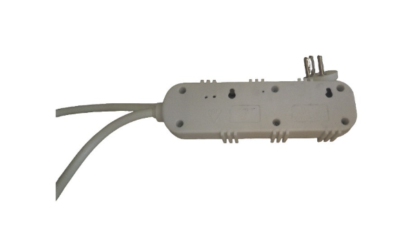 מפצל חשמל עם מצלמה נסתרת והקלטת קול – תיעוד דיסקרטי תוך כדי שימוש יומיומי