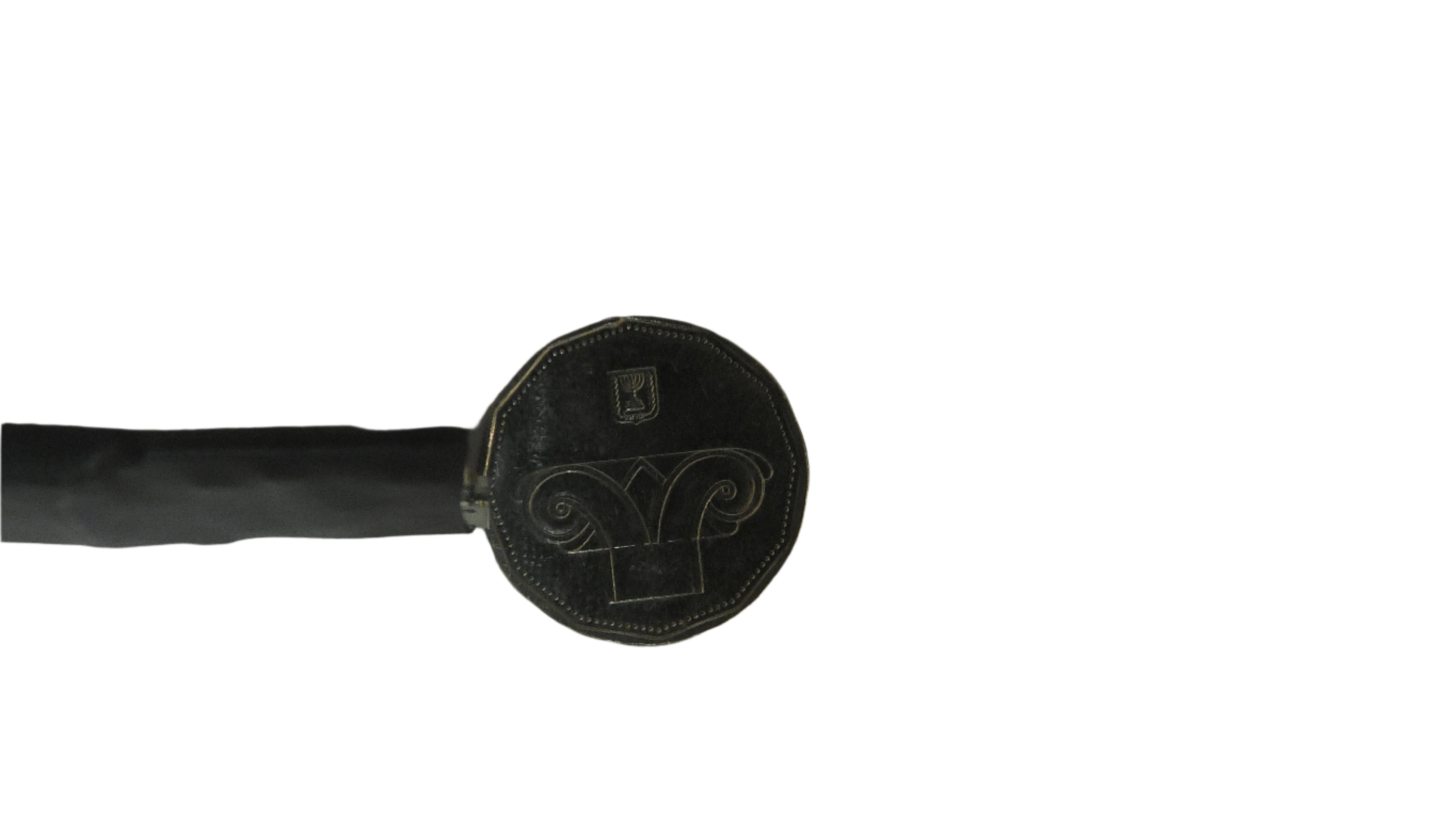 מכשיר הקלטה קטן ודק במיוחד לשימוש יום יומי